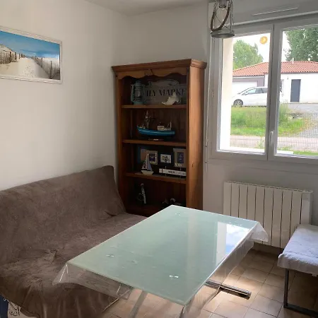 Maison Avec Jardin, Proche Et Commodites Nyaraló *